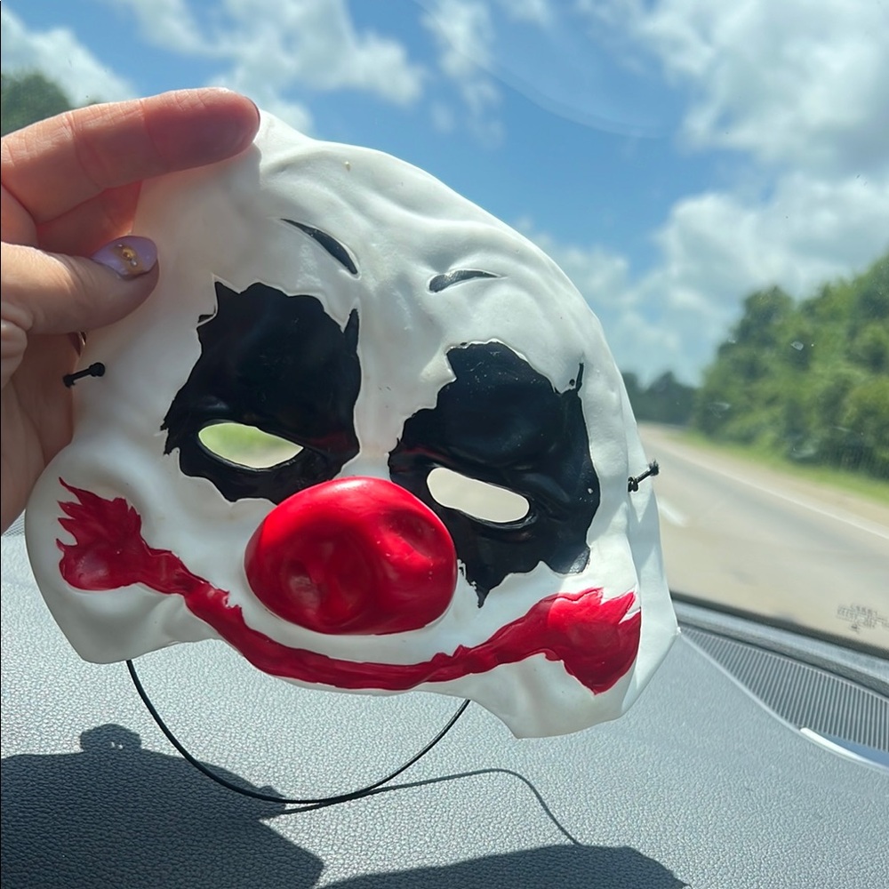🤡🤡 White and Red Clown Mask ~ Halloween 🤡🤡
